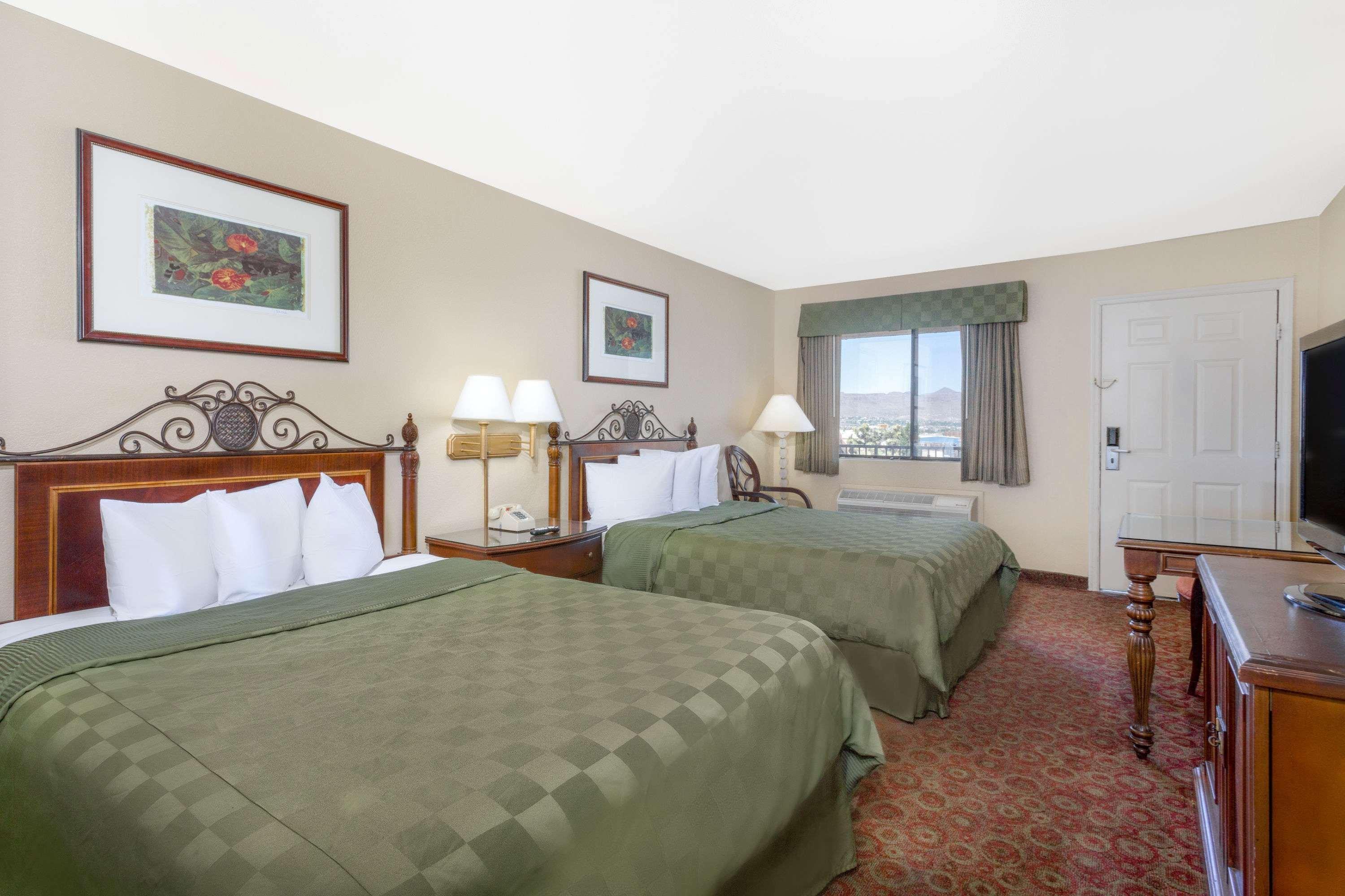 Days Inn By Wyndham Kingman East Exteriér fotografie