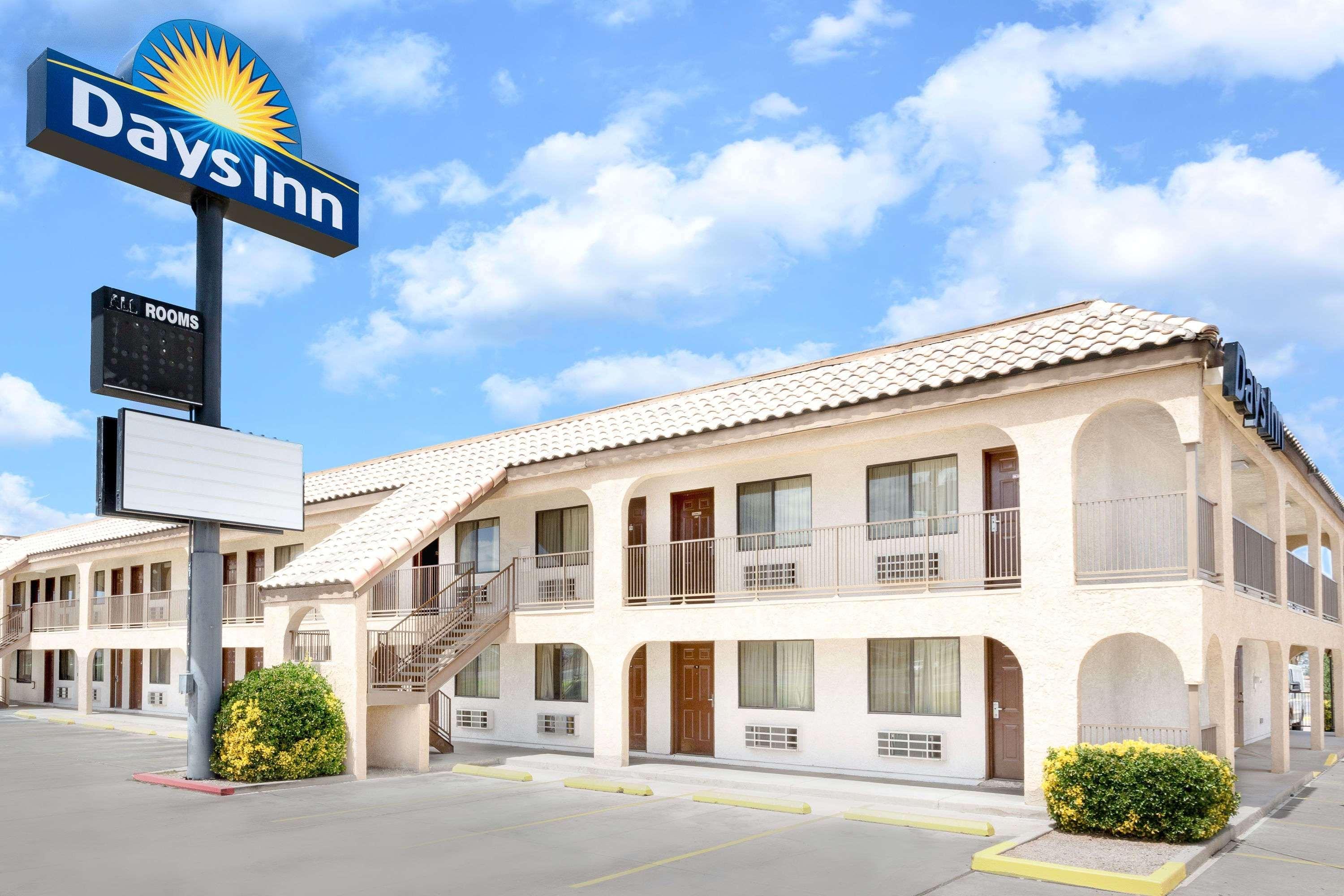 Days Inn By Wyndham Kingman East Exteriér fotografie