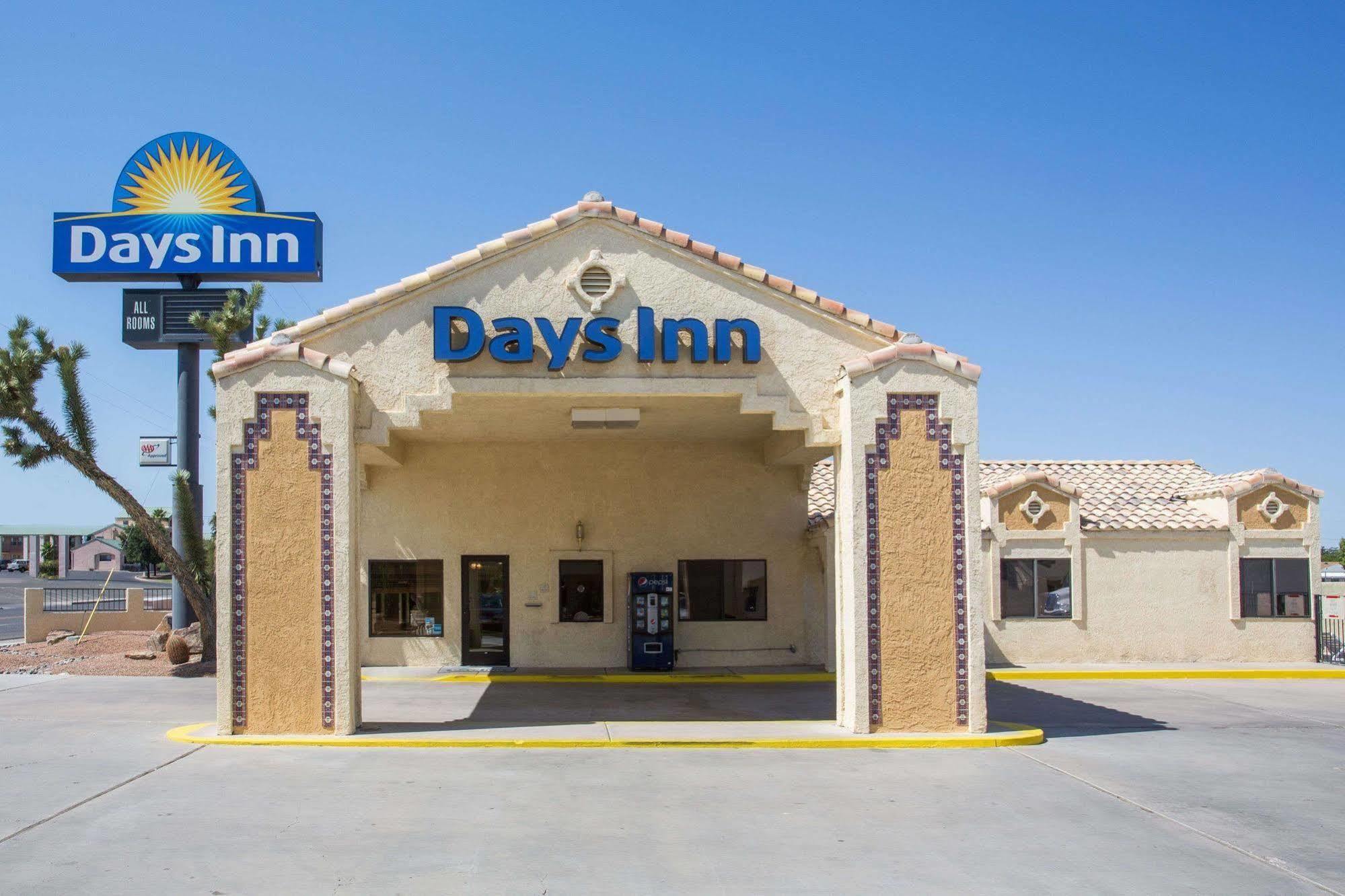 Days Inn By Wyndham Kingman East Exteriér fotografie